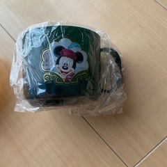 ディズニー　コップ　グリーン