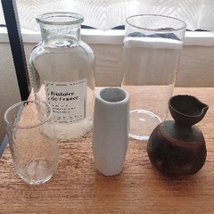 フラワーベース　１つ50円です。