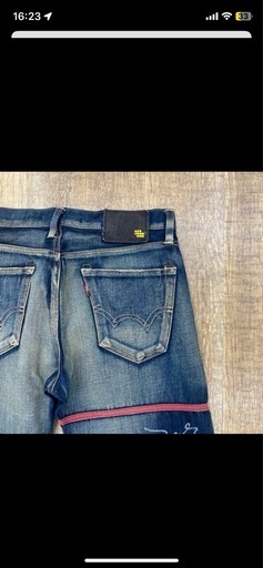 EDWIN×MONKEYMAJIKサイン入りジーンズ