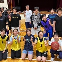 バレーやってます〜！