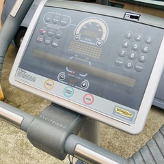 【中古・現状品】TECHNOGYM エクササイズバイク 業務用／家庭用 フィットネスマシンの画像