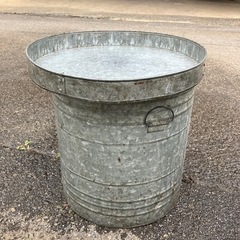 穀物貯蔵缶 米穀貯蔵缶 米缶 保管庫 玄米タンク貯蔵庫 水 籾 などに　大豆　アンティーク 古道具の画像