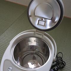 電気ポットの画像