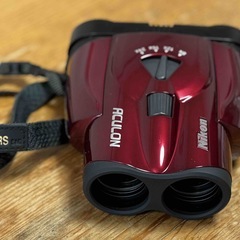 【双眼鏡　Nikon Aculon T11　8-24x25 赤】