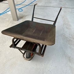 運搬車　ねこ　中古　一輪車　手押し　農機具　ガーデニング　コンク...