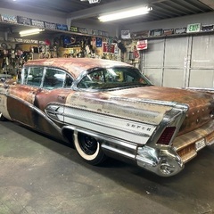 1958年式　ビュイック  スーパー　4ドア  ハードトップの画像