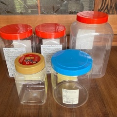 プラスチック　蓋付き　容器　の画像
