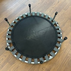 折りたたみトランポリンの画像