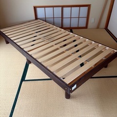 ニトリのシングル脚付きヘッドレスすのこベッドあげます