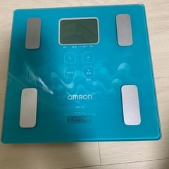 OMROM 体重計