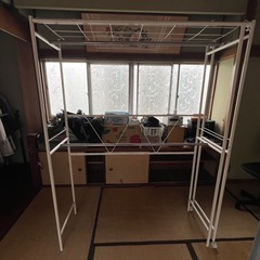 ハンガーラックの画像