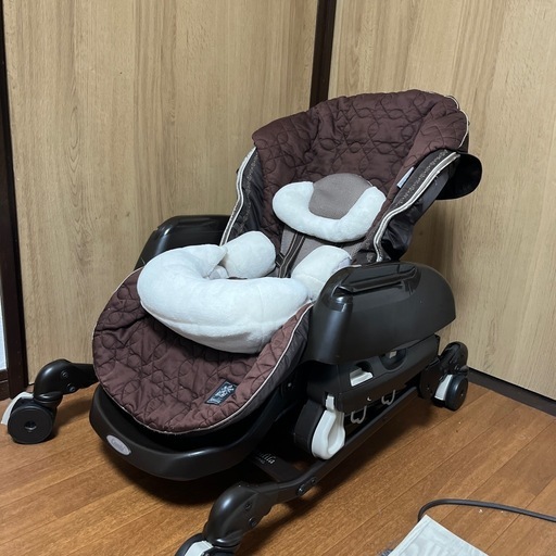 電動 ネムリラ Auto swing エッグショック（抱っこされているように