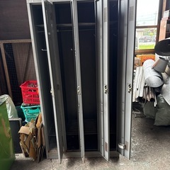 いくらでなら？スチールロッカーの画像