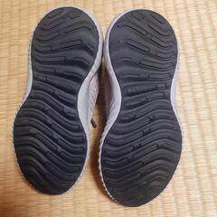 adidas 17.5新品、未使用品の画像
