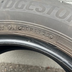 【バリ溝】ブリヂストン NEWNO サマータイヤ 195/65R15 4本セットの画像