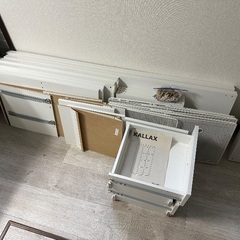 <取引中> FREE／無料　カラックス シェルフユニット, ホワイト / IKEA KALLAX Shelving unit, white, 77x147 cmの画像