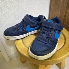 ナイキキッズシューズ16cm17cm2足セット黒青紺の画像