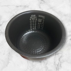 HITACHI炊飯器（五合炊き）の画像