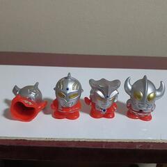 ウルトラマン指人形の画像