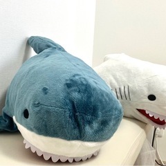 サメぬいぐるみ
