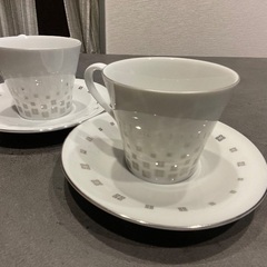ジバンシー カップソーサーとトレーのセット 