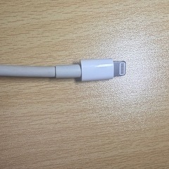 iPhoneの画面をTVに映すためのコネクター［Apple純正］HDMIコード付きの画像