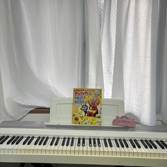 お話中です。電子ピアノあげます