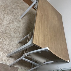 ダイニングテーブル