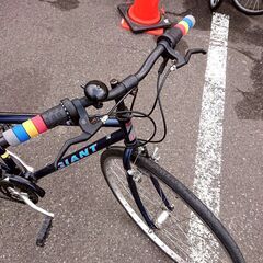 GIANT CROSS 自転車 クロスバイク 700×32c 18段変速の画像