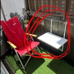 <引取中> FREE／無料　イケア バルコニーのテーブル　/ I...