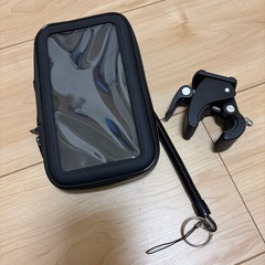 自転車 バイクに取り付けれる 
簡易防滴仕様のスマートフォンケース