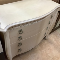 LYNN HOLLYN 4段チェスト