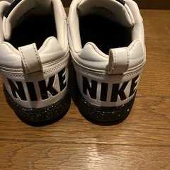 ナイキ　スニーカーの画像