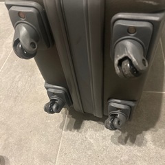 キャリーバック　キャリーケースの画像