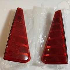 80VOXY ZS リアバンパー　リフレクター