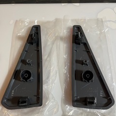 80VOXY ZS リアバンパー　リフレクターの画像