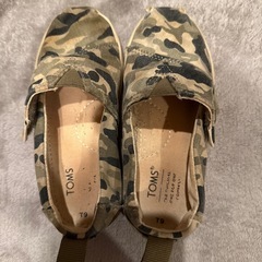 TOMS 16センチ靴