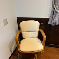 ダイニングテーブル　椅子セット
の画像
