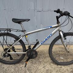 GIANT  MTB  3×7s