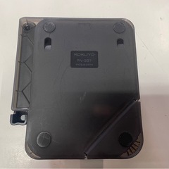 KOKUYO　コクヨ　穴あけパンチ　PN-G37　用紙サイズガイド付き　2穴　中古　③の画像