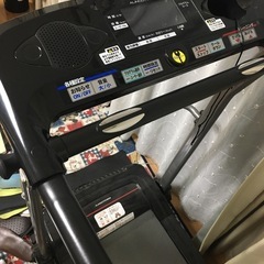 ルームランナー、ランニングマシン