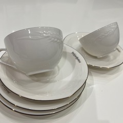 🔴イブサンローラン ペアセット カップ＆ソーサー＆プレート の画像
