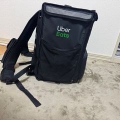 ubereatsの配達バッグの画像