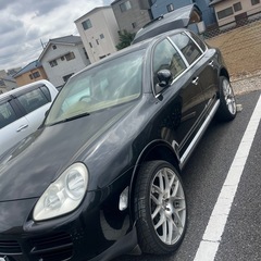 ポルシェ カイエン 黒　 車検8年11月13日　-
