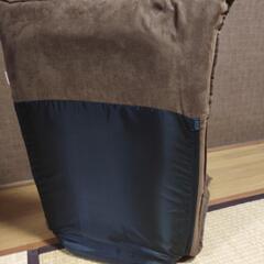 折りたたみ座椅子の画像