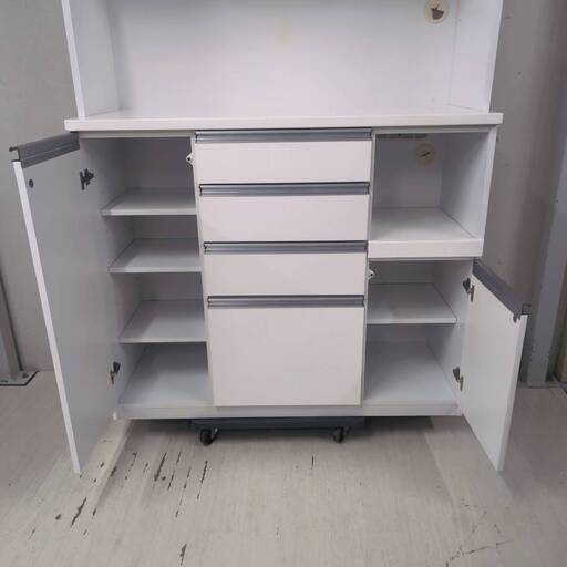 W 15966 3枚扉キッチンボード 食器棚 ◇大阪市内・東大阪市他 5,000円