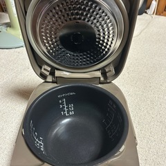 炊飯器の画像
