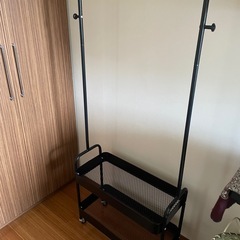 キャスター＆棚付きハンガーラック　衣装ラック