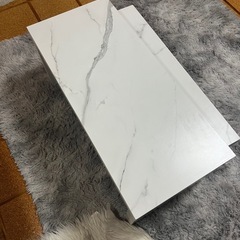 【購入者確定済み】大理石調テーブル