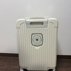機内持ち込み可！スーツケース
